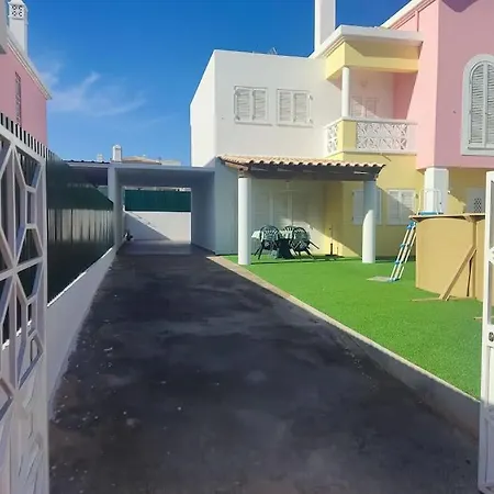 Central Location 3 Bedroom *