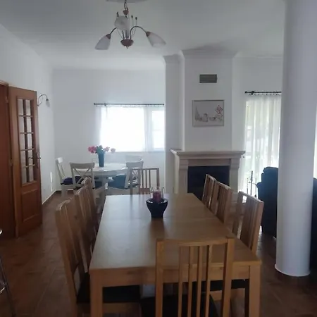 Villa Central Location 3 Bedroom *