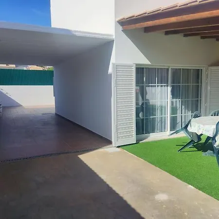 ヴィラ Central Location 3 Bedroom アルブフェイラ